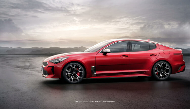 Kia приглашает в ВР-тур на фастбэке Stinger