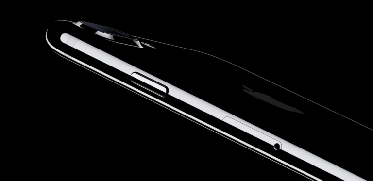 3D-камера iPhone 8 подготовит рынок к выпуску очков дополненной реальности Apple