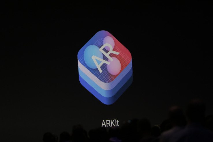 Apple представила инструментарий для дополненной реальности ARKit