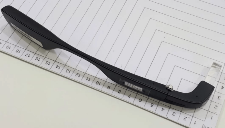 Google Glass 2: новые фото с USB-C и складной конструкцией