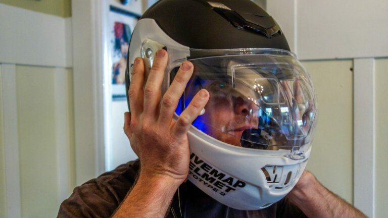 Разработчик LiveMap рассказал об улучшениях оптики и механики мотошлема