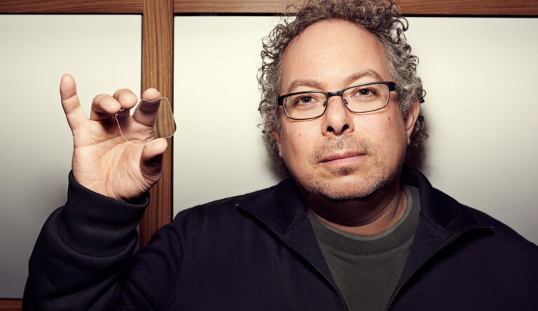 Magic Leap купила стартап выходцев из Apple и переманила аниматоров-оскароносцев