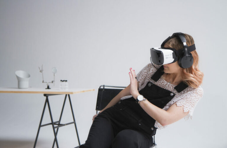 Видео: Phobia VR бесплатно пробуждает фобии пользователей Android