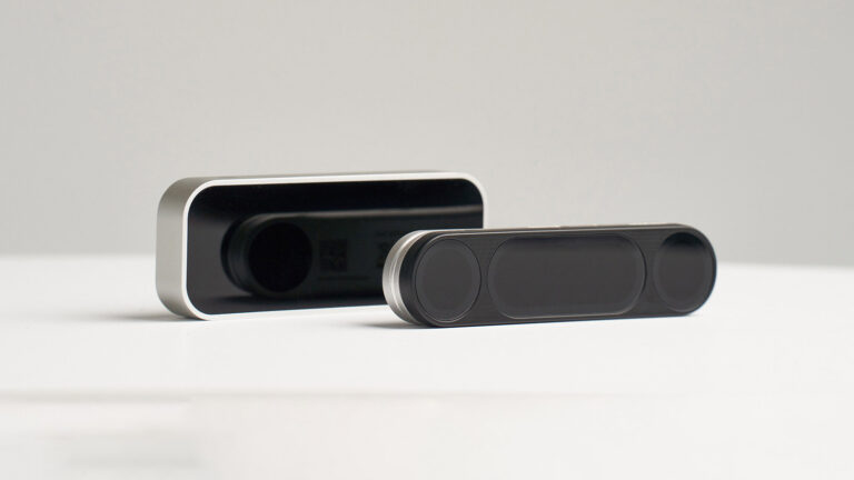 Представлено второе поколение контроллера с трекингом рук Leap Motion