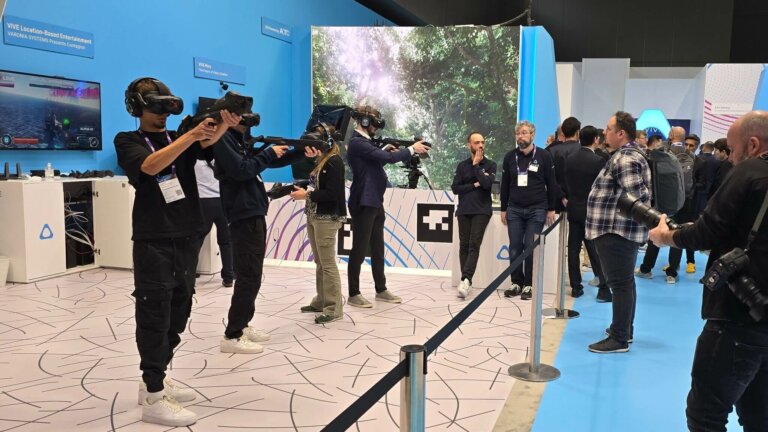 Vive Business+ поможет создавать многопользовательский виар с очками HTC, а новый док — массово заряжать её трекеры