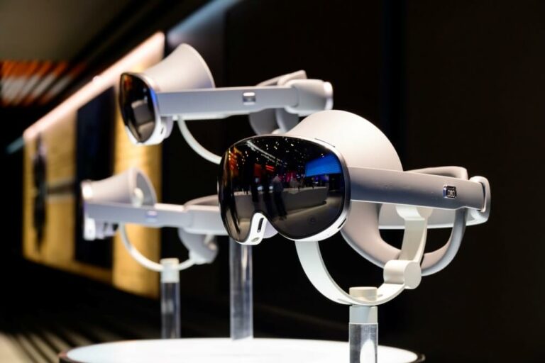 Продажи очков смешанной реальности Samsung могут начаться через полтора месяца